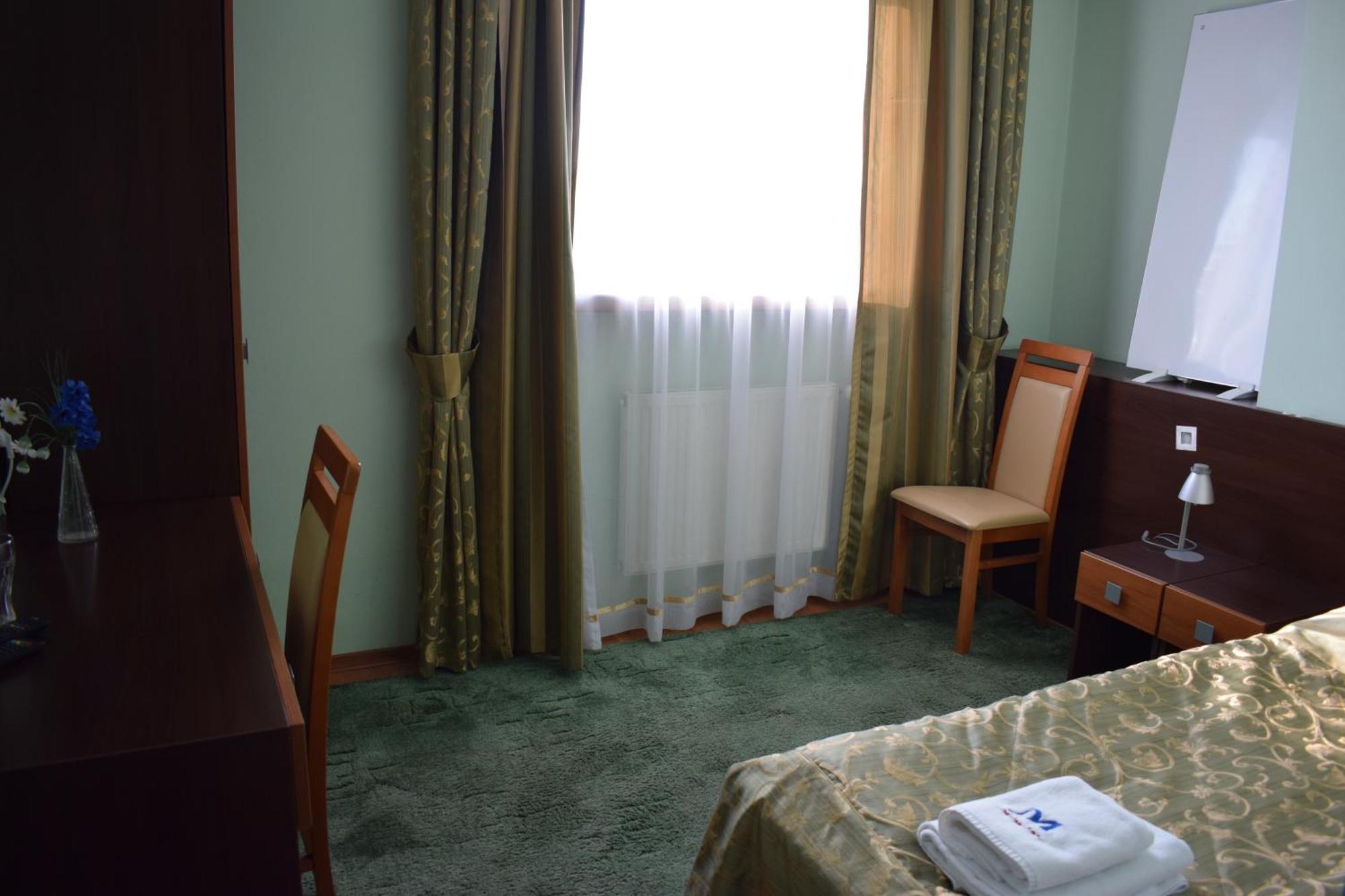 Manhatan Hotell