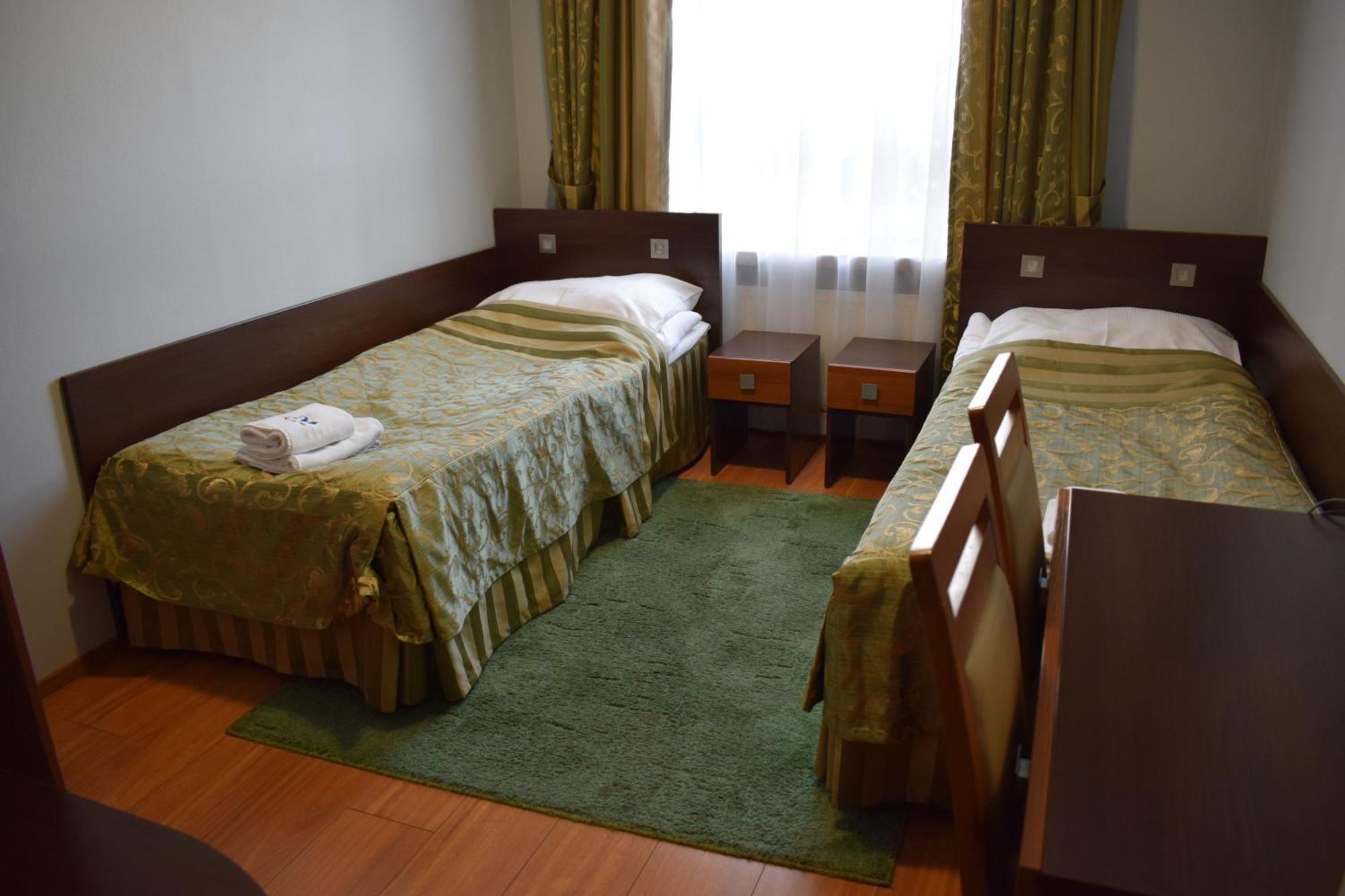 Manhatan Hotell 2*